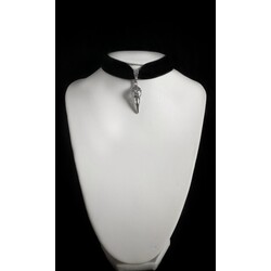 Kuzgun detay kadife goth choker 
