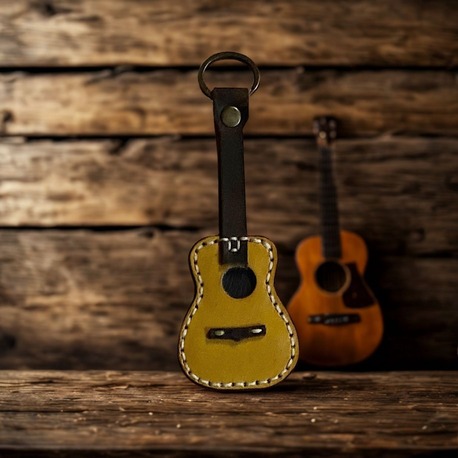 Deri gitar anahtarlık