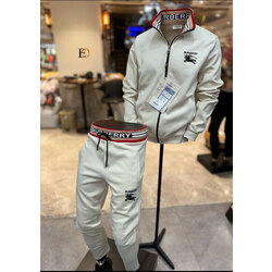 Burberry Eşofman Takımı