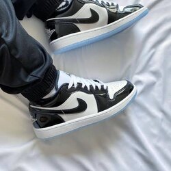 Jordan 1 Low SE ”Concord”