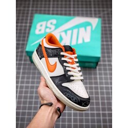 Nike Sb Dunk Holleween