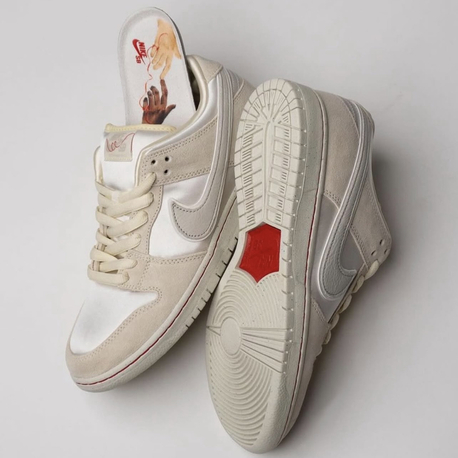 Nike SB Dunk Low ‘City of Love Light Bone’