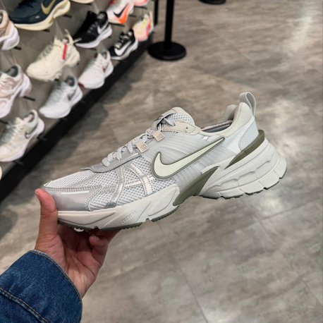 Nike V2K Run