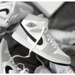 Air Jordan 1 Mid Light Smoke Grey