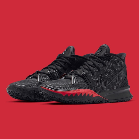 Nike Kyrie 7 Bred
