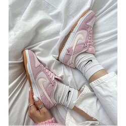 Dunk Low SE “Teddy Bear”