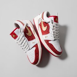 Jordan 1 low Spades