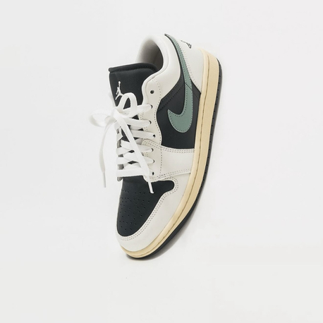 Air Jordan 1 Low Jade Smoke