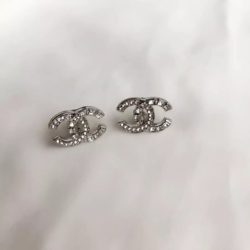 MİNİ CHANEL KÜPE