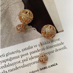 Marka küpe , özel koleksyon.