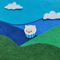 Finn the Cake Broş