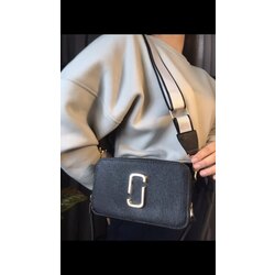 YENİ SEZON MARC JACOBS