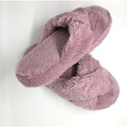 PEMBE PELUŞ KADIN EV TERLİĞİ