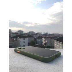 IPHONE 11 YEŞİL DART MAT KILIF