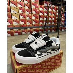 Vans Knu Skool 
