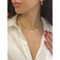 Yıldız detaylı kolye