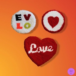 ‘loveholic’