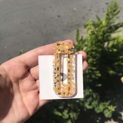 Gold parçacık toka