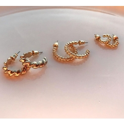 altın sarısı küpe set