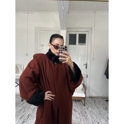 Pret a Porter Fransız Saf Yün Dokuma Suni Kürk Detaylı Kaşe Kaban