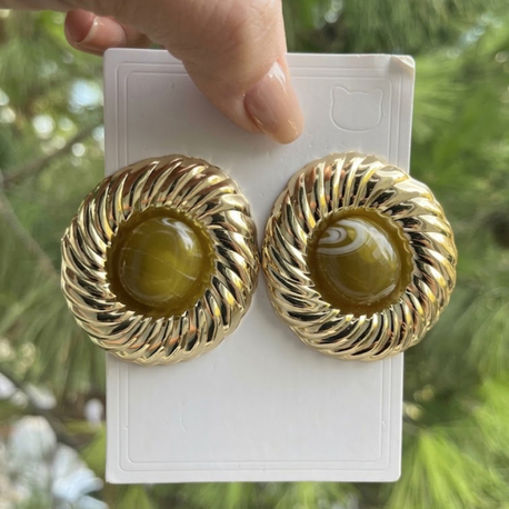 Gold detay yağ yeşili küpe 