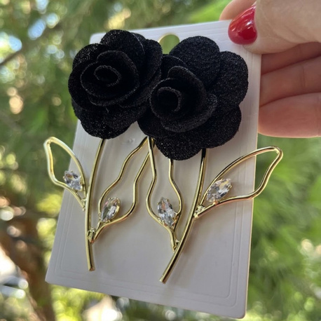 Gold detay Siyah kumaş gül küpe