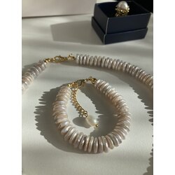 Disc Pearl Bracelet
