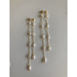 Selvi Earrings 