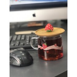 Çilek bardak
