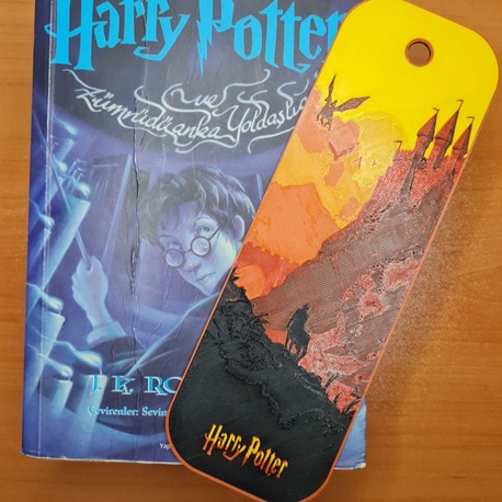Harry Potter ve Zümrüdüanka Yoldaşlığı Temalı Kitap Ayracı