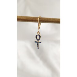 ankh küpe 