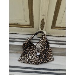 Leopar bez çanta