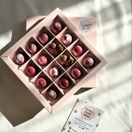 Çilek Dolgulu BonBon!