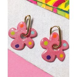  büyük çiçek charm küpe- renkli puantiyeli koral pembe