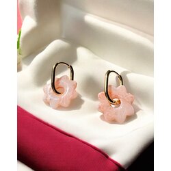 Uçuk pembe- Mini Çiçek Charmlı Çelik Halkalı Küpe
