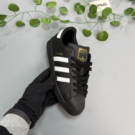 Adidas superstar siyah beyaz 