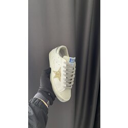 Golden goose