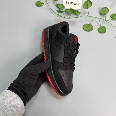 Nike dunk süet siyah kırmızı 