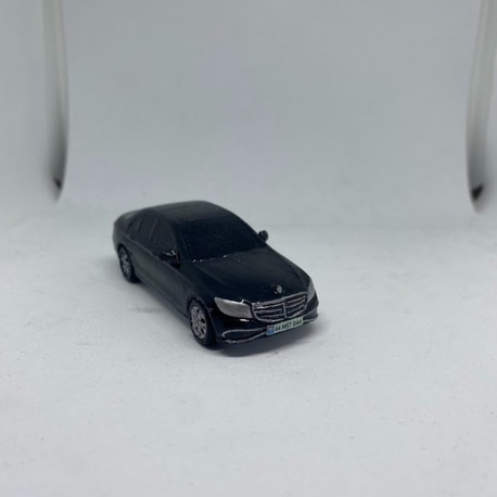 MERCEDES BENZ E200 1/64 MAKET ARABA MODELİ