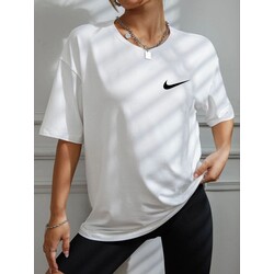 Nike Sırt Baskılı T-Shirt 