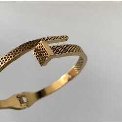 Çelik gold çivi noktalı bileklik