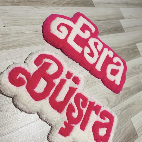  Barbie Temalı İsimli Tufting Halı En Fazla 5 Harf Fiyatıdır