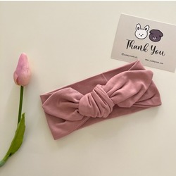 Bebek Fiyonk , Pembe rengi Bandana