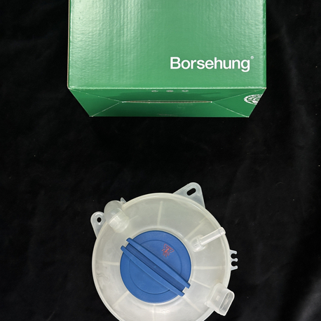Golf 4 Bora yedek su deposu Alman malı