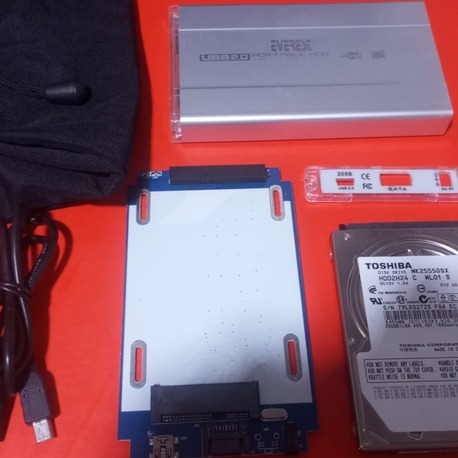 EVEREST 2.5” Harici Harddisk (250GB HDD – USB2.0 -  Sorunsuz)