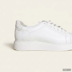Beyaz sneaker