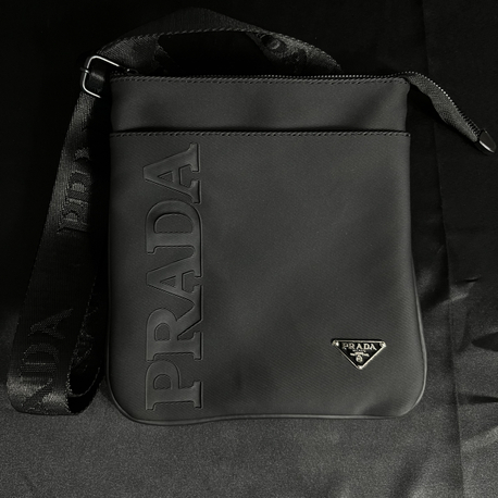 PRADA ÇAPRAZ ÇANTA