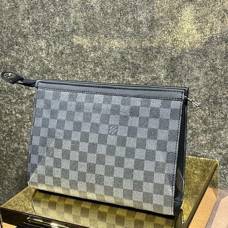 LOUIS VUITTON İTHAL CLUTCH