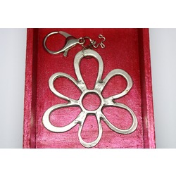 FLOWER CHARM