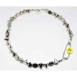 STUDDER SMILEY NECKLACE